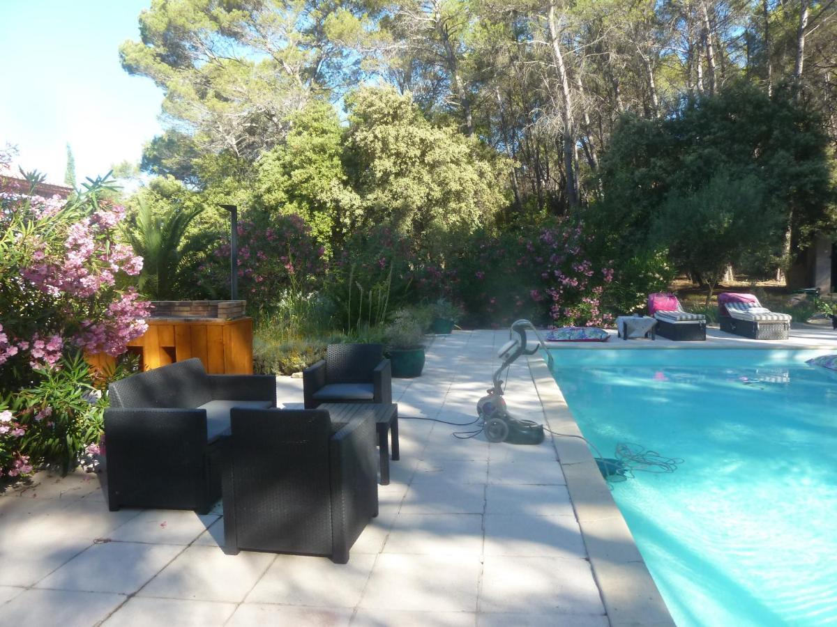 Villa Les Oliviers Draguignan Bagian luar foto